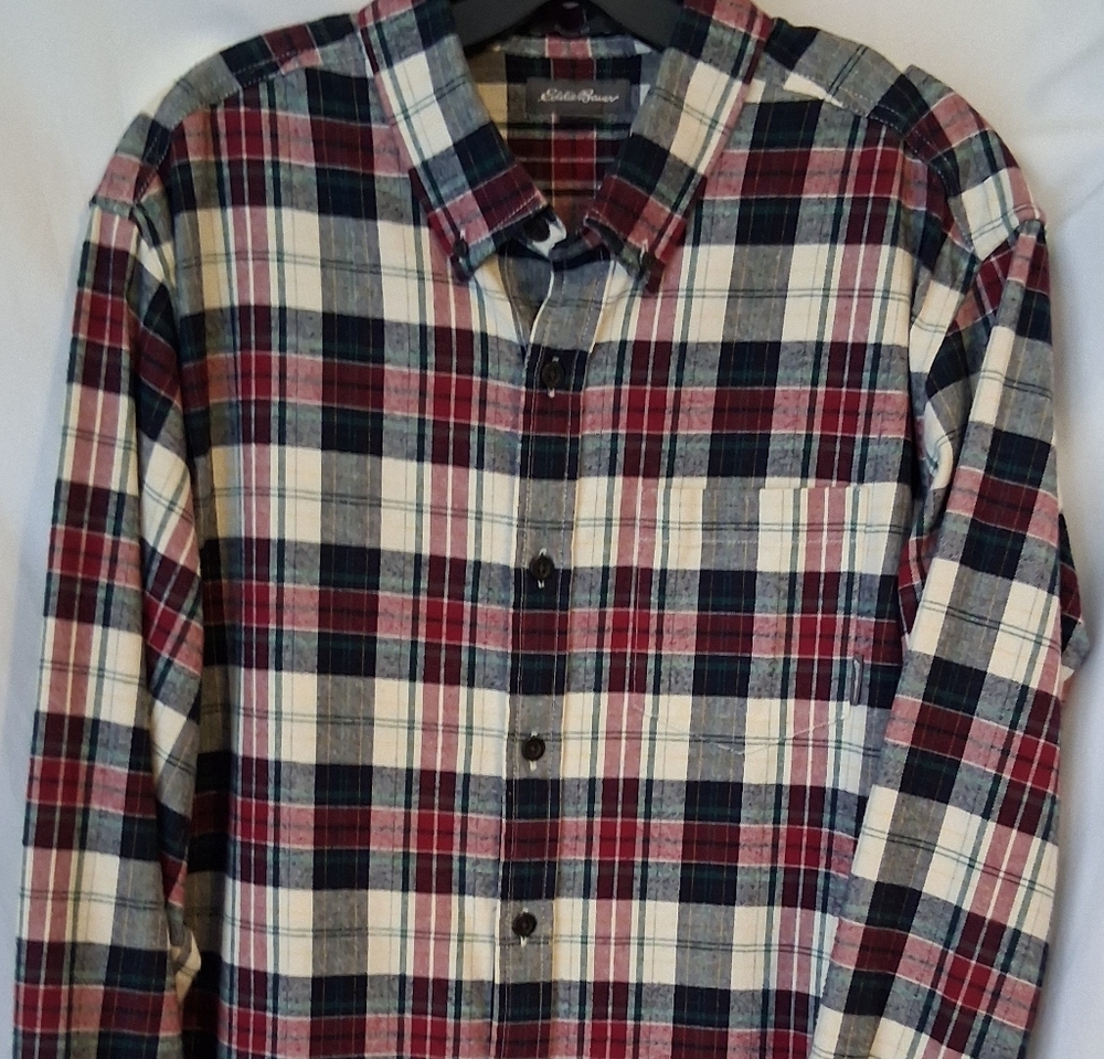 Eddie Bauer Plaid Flannel Mens Size L Classic Fit Burgandy & Navy Long Sleeve